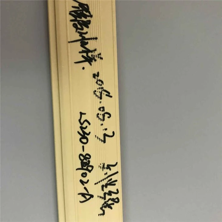 Custom Polycarbonate Plastic Extrusion